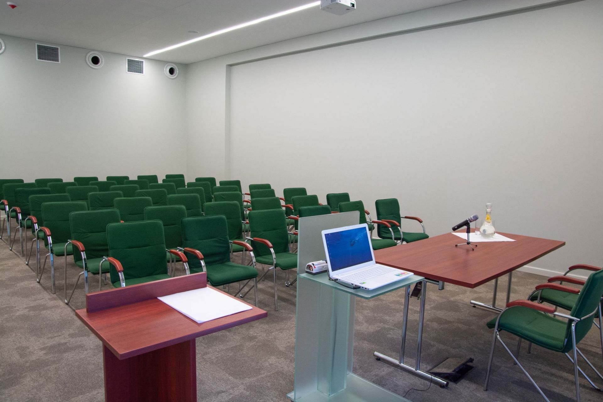Schulungen, Konferenzen