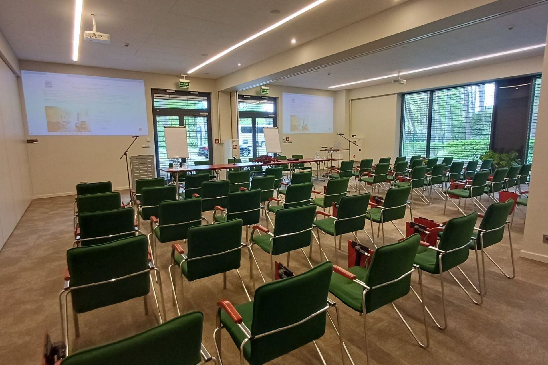 Schulungen, Konferenzen