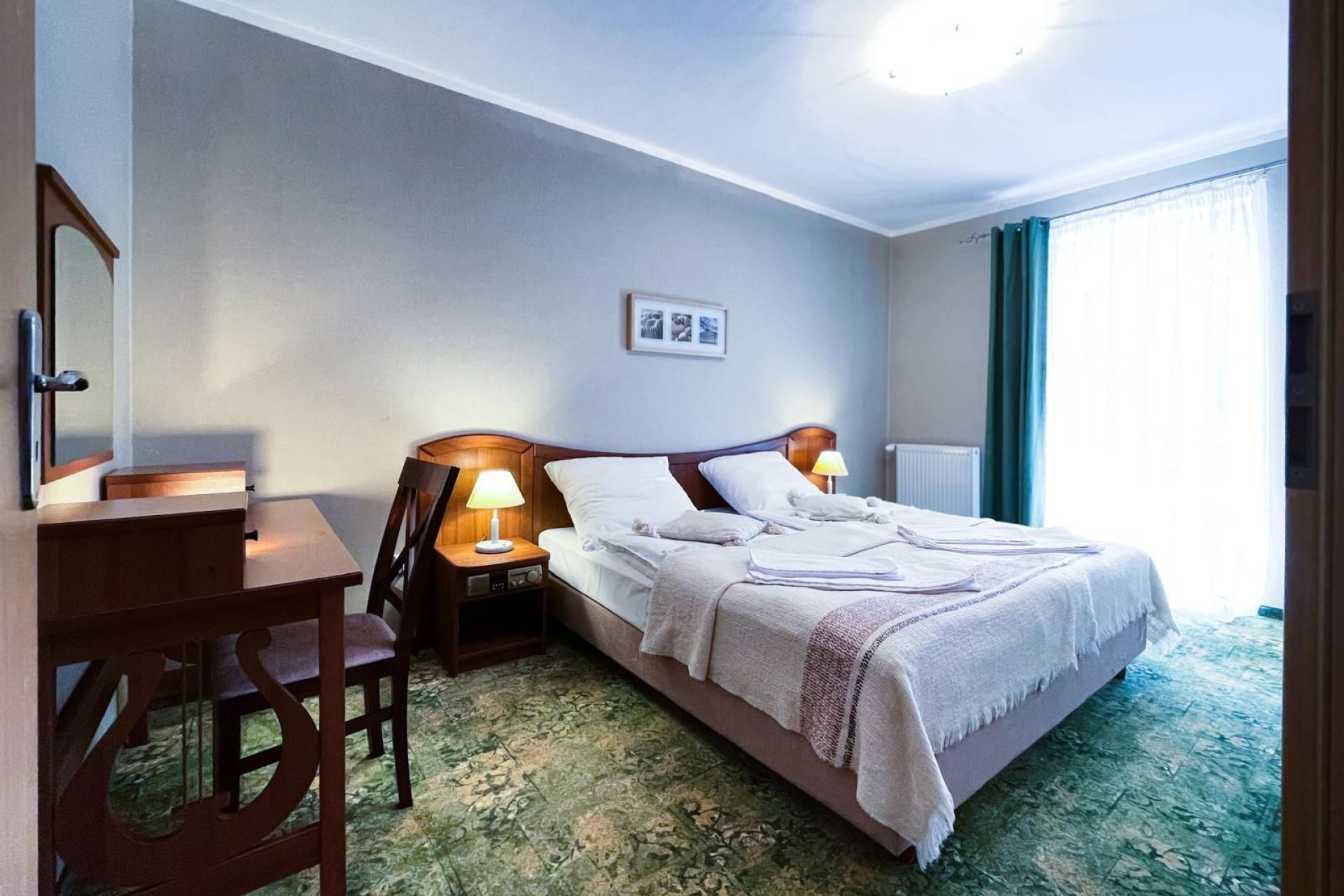 Apartament 3-pokojowy - Budynek hotelowy ***