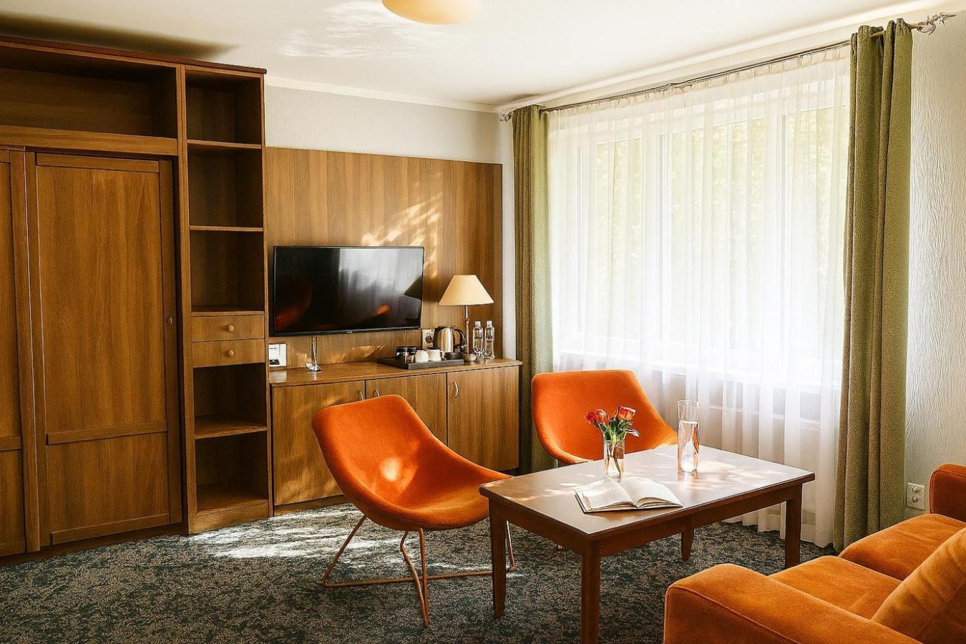 Apartament 3-pokojowy - Budynek hotelowy ***