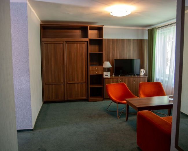 Apartament 3-pokojowy - Budynek hotelowy ***