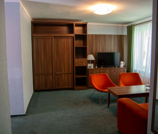 Apartament 3-pokojowy - Budynek hotelowy ***