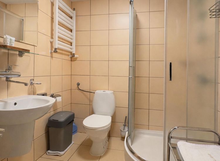3-person room - hotel building comfort
