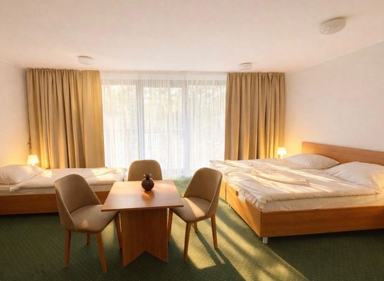 3-person room - hotel building standard
