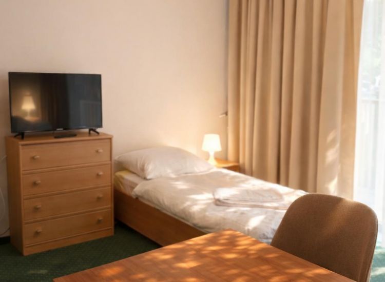 3-person room - hotel building standard