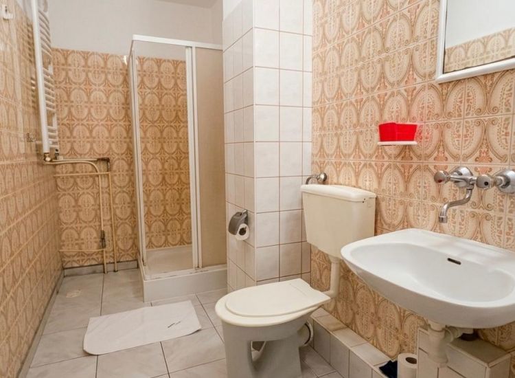 4-person room - hotel building standard