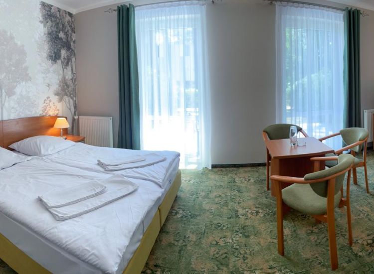 3-person room - hotel building comfort